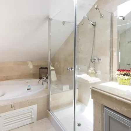 Vacation I Nueva Andalucia Golf Getaway * Marbella