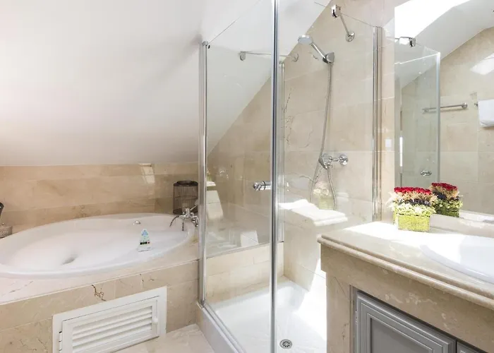 Vacation I Nueva Andalucia Golf Getaway * Marbella